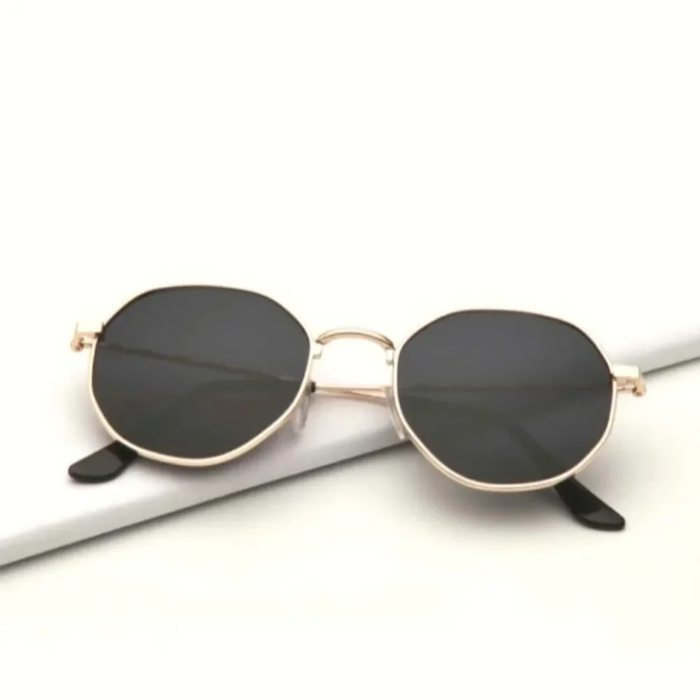New Large Unisex Stylish Shades!